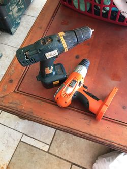 Two drill missing. Buttery one piece second Charger