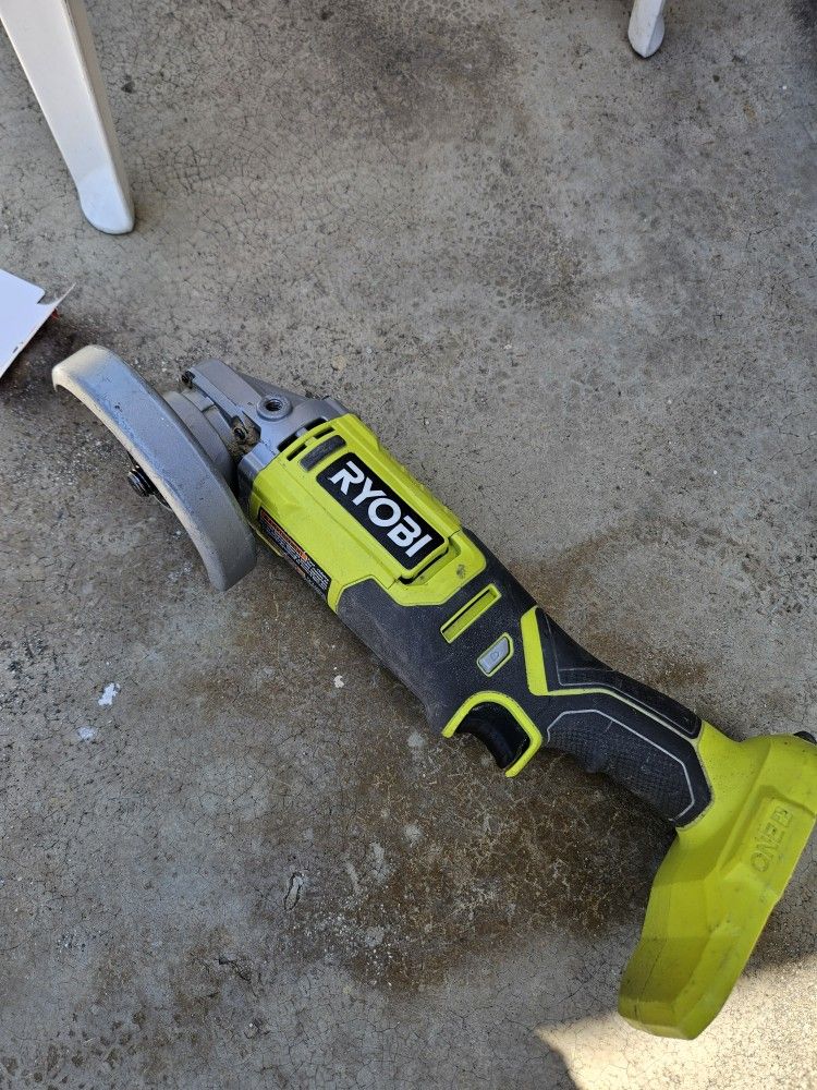 RYOBI GRINDER