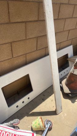 Free dual vanity countertops with back splash