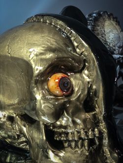 This is Custom Kaws inspired skull head