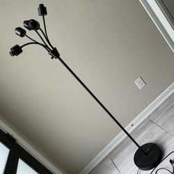 Floor lamp stand five heads