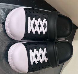 *** Sandals Boy/girl Size 13 ***