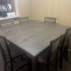 Dinning Table 