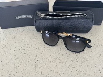 Sunglasses Chrome Hearts