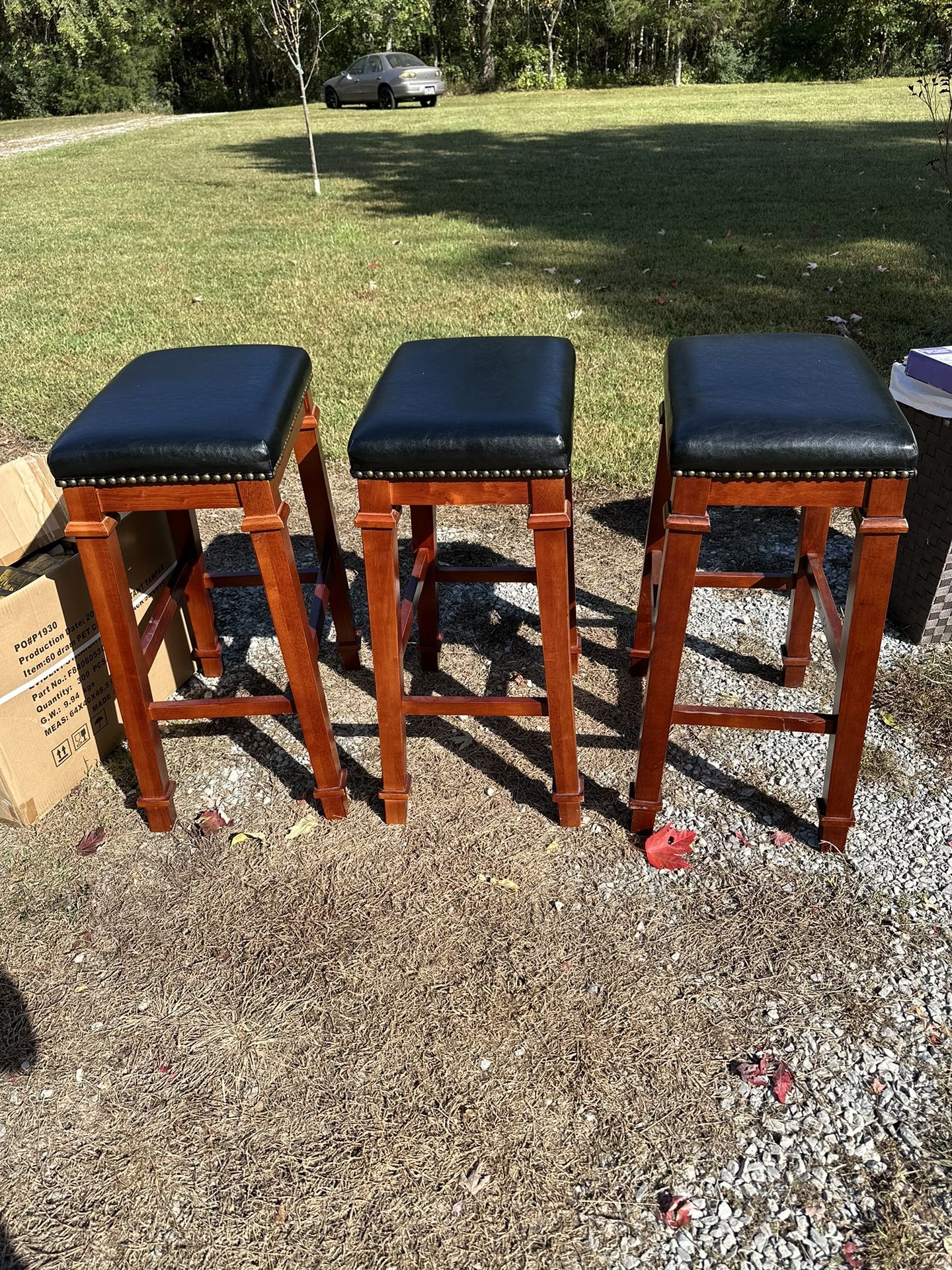 3 Leather/wood Bar Stools Great Condition