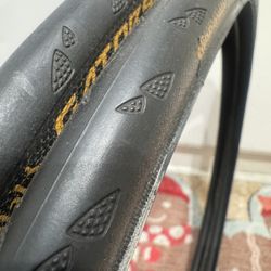 Continental Gator 650C x 23 rigid road tyre