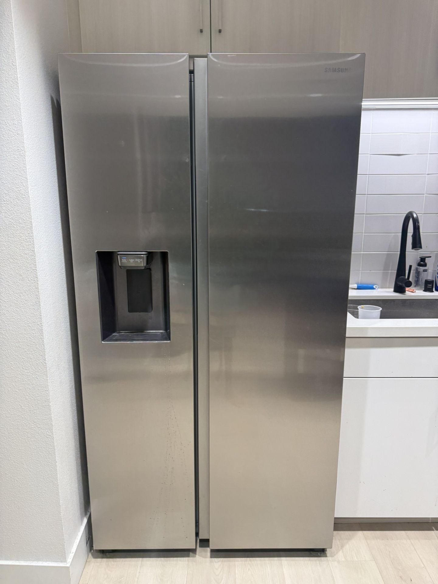Side-by-Side Refrigerator in Stainless Steel