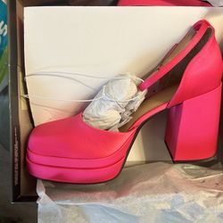 Brand new woman heels