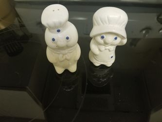 Pillsbury Salt and Pepper shaker