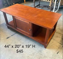 TV Stand / Console