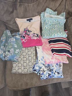 Woman's Tops