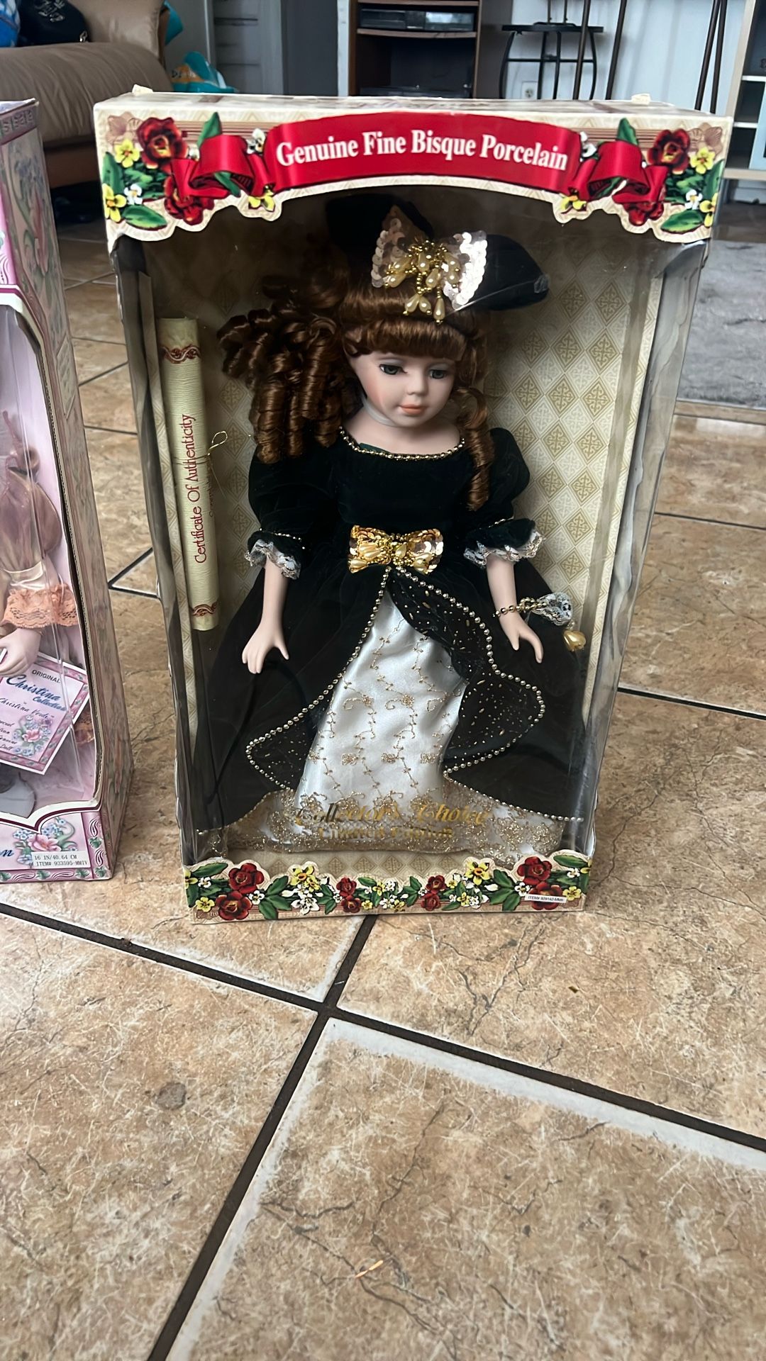 PORCELAIN DOLLS OBO
