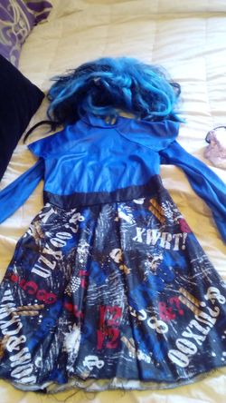 Halloween costume size 7