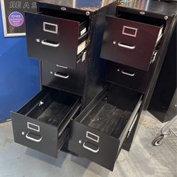 File cabinet 