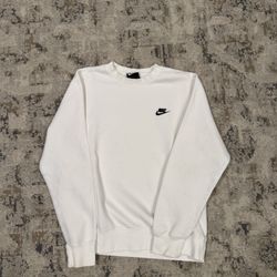 Nike Sportswear Club Fleece Crewneck (small)
