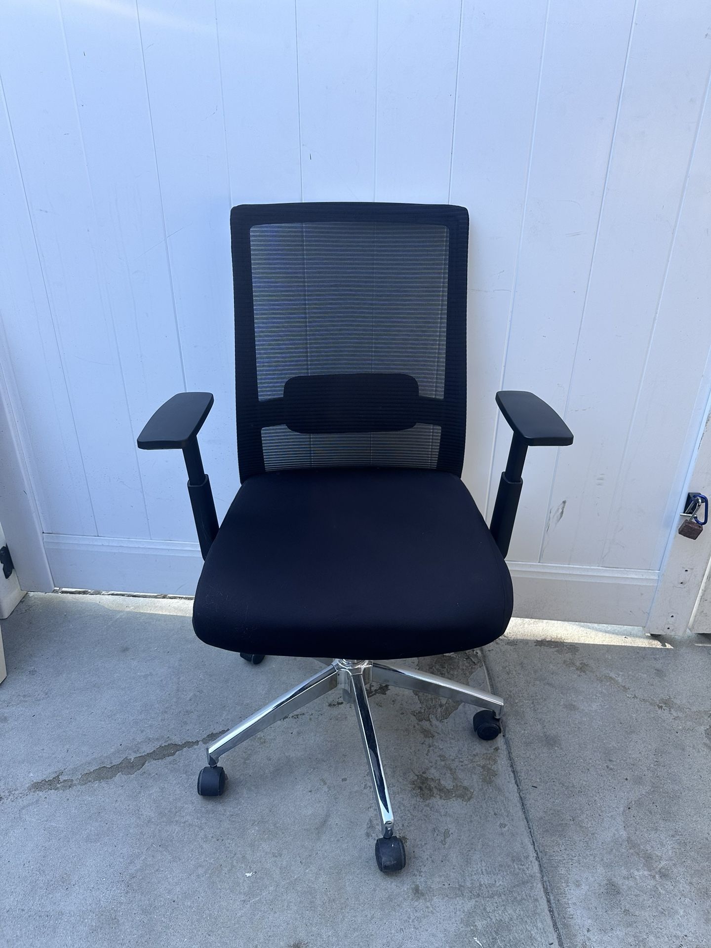 Union & Scale Prestige Marrett Fabric/Mesh Swivel Task Chair, Black