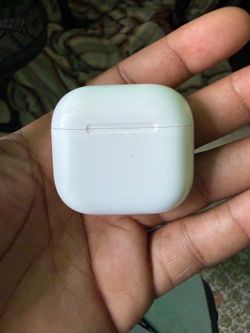 AirPods 4th generation ANC