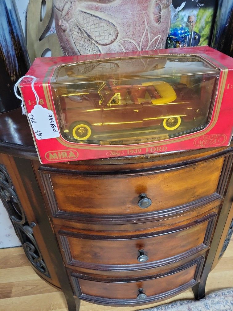 1949 Ford Diecast Car