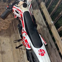 Mini dirt bike