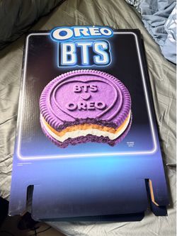 BTS Oreo display