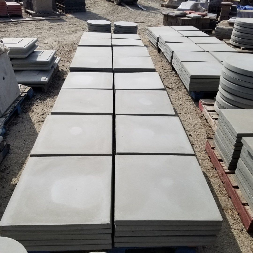 24 X 24 SMOOTH CEMENT STEPPING STONE PAVERS 15 EACH For Sale In 24 X 24 SMOOTH CEMENT STEPPING STONE PAVERS 15 EACH For Sale In
