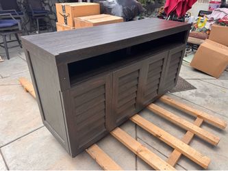 Tv stand