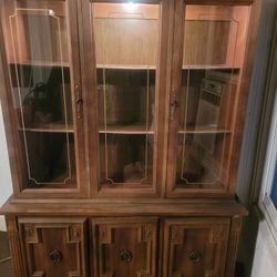 Free China Cabinet 
