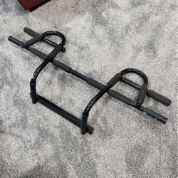 Pull Up Bar 