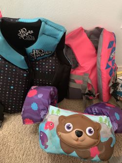 3 life vests