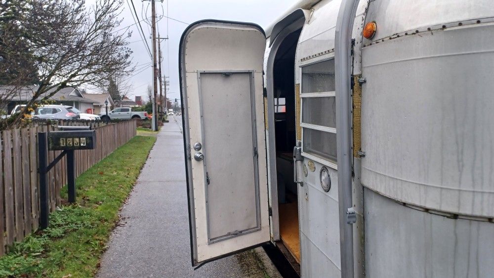 1970 Classic Silver Streak Travel Trailer for Sale in Centralia, WA