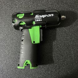 Snap On 3/8s Impact Wrench (Tool Only)