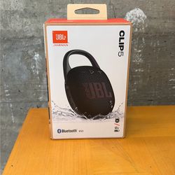 JBL Waterproof Clip5 Speaker