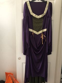 Renaissance Medieval Dress - Trumpet/Bell Sleeves - Eggplant Purple- Size Large