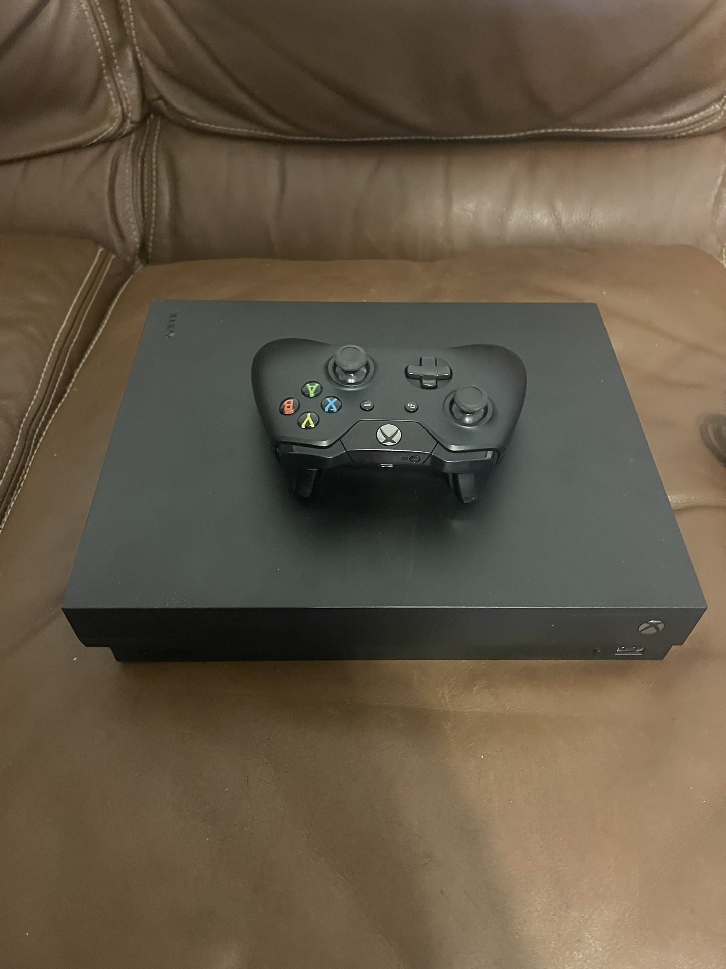Xbox One X 1 Tb