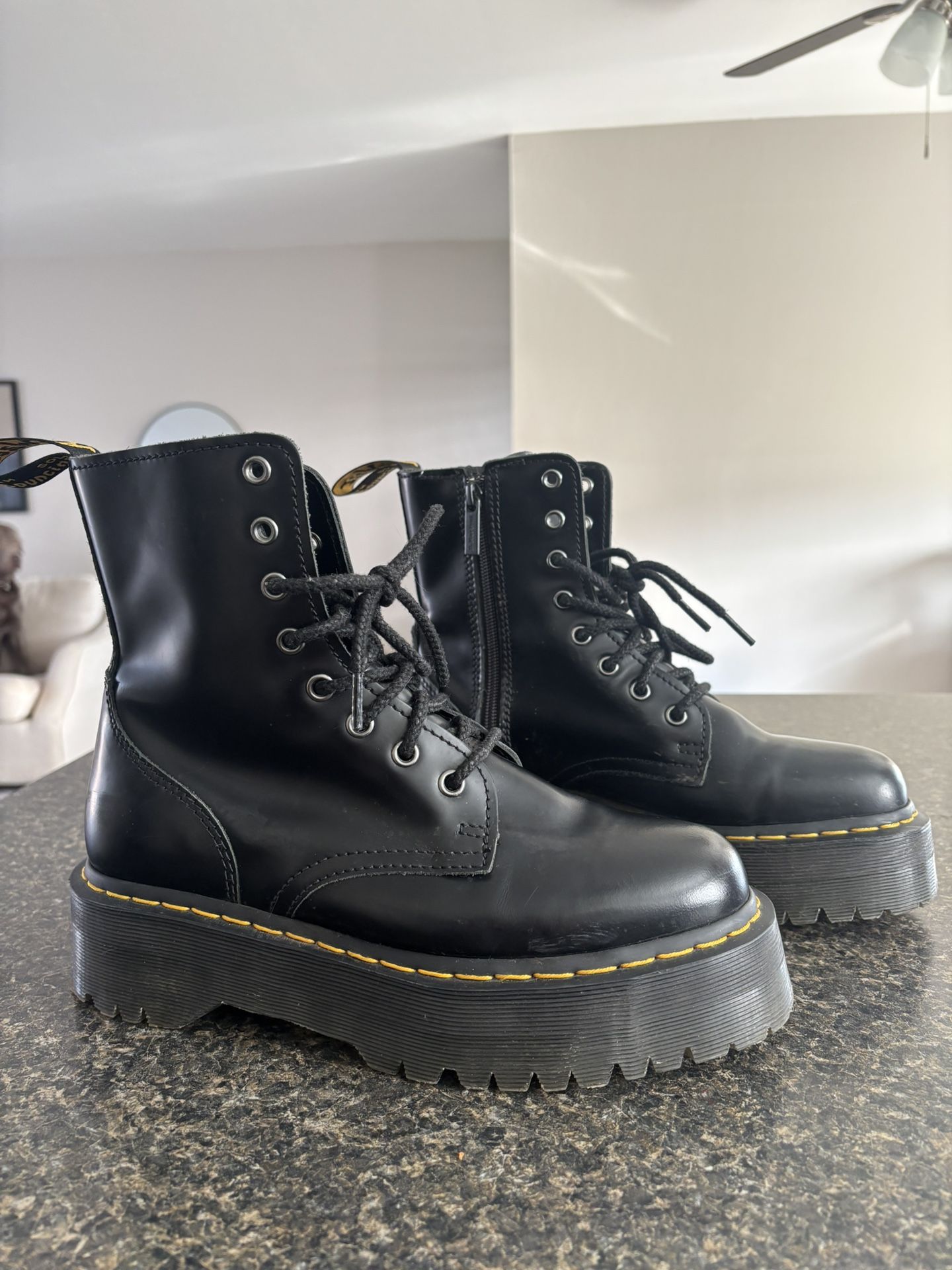 Dr Martens Platform Jadon Boot