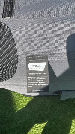 PORTABLE COLLAPSIBLE PET CRATE