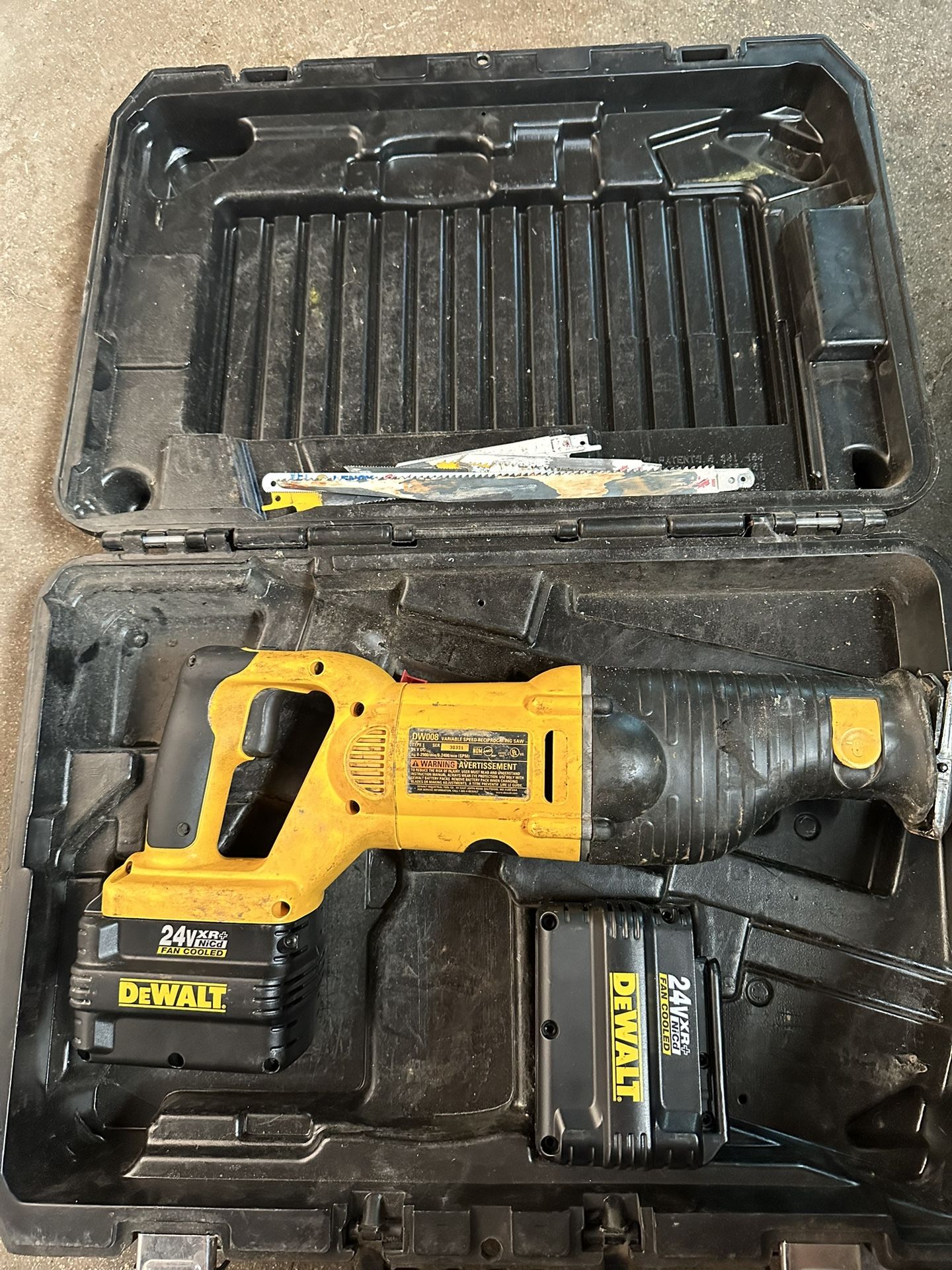 Dewalt DW008 24v Variable Speed Reciprocating Saw