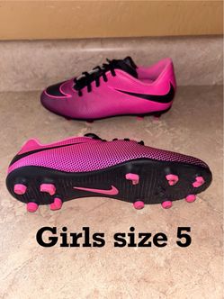 Girls size 5 __ [ Nike Soccer Cleats Pink and Black]