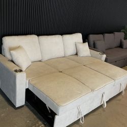 Modern Sleeper Sofa – Small Space Friendly/ Ready For Pick Up Or Delivery 🚚 