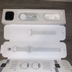 APPLE WATCH SERIES 5 (44MM) + CHARGER