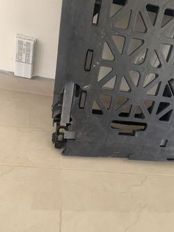 Two Plastic Pallet, Dos Paletas De Plástico