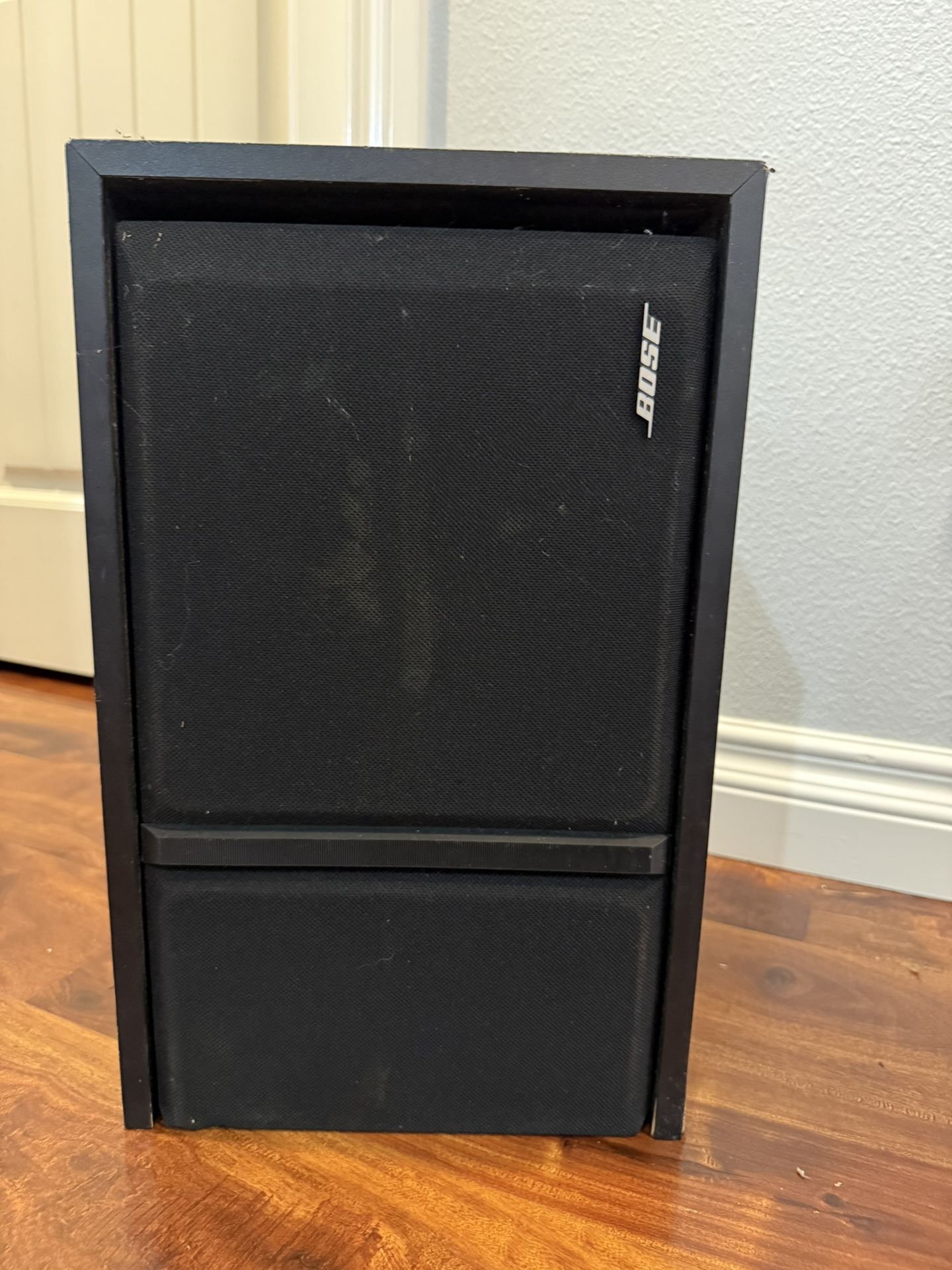 Bose 301 Series III Direct/Reflecting Speaker – Left Speaker – Excellent Sound