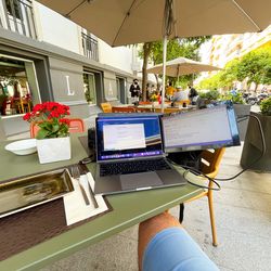 Mobile Extra Screen Trio