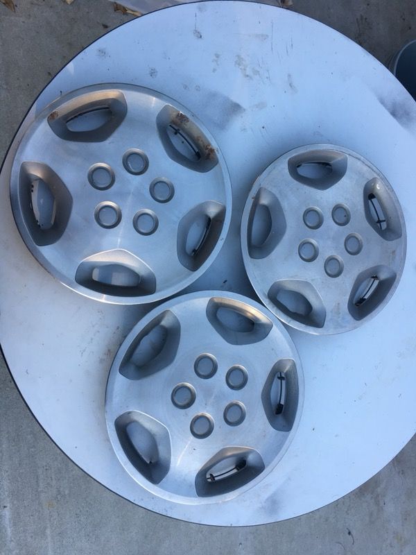 14” Toyota truck metal hubcaps for Sale in San Diego, CA - OfferUp