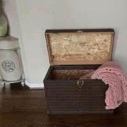 Brown Wicker and Cedar Chest / Storage / Coffee Table