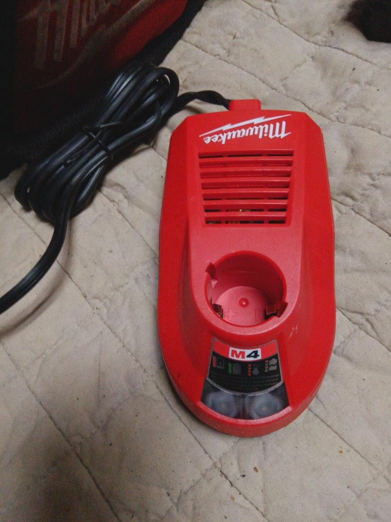 Milwaukee M4 Battery Charger