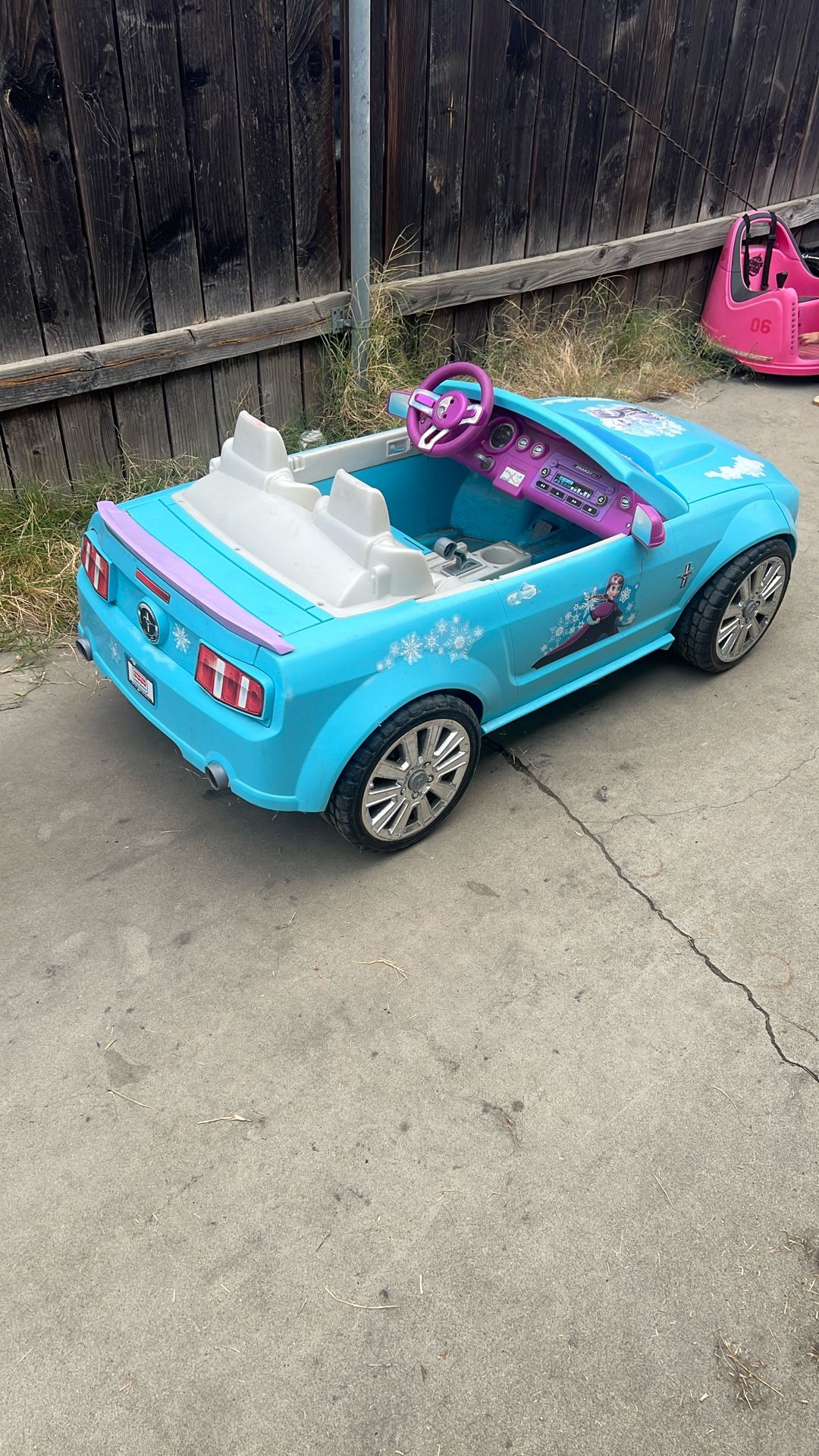 Frozen Car Electric With Battery