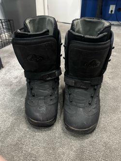 Men’s Airwalk Snowboard Boots – Size 12