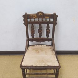 (RARE) VINTAGE 1930s ALL WOOD ANTIQUE CHAIR