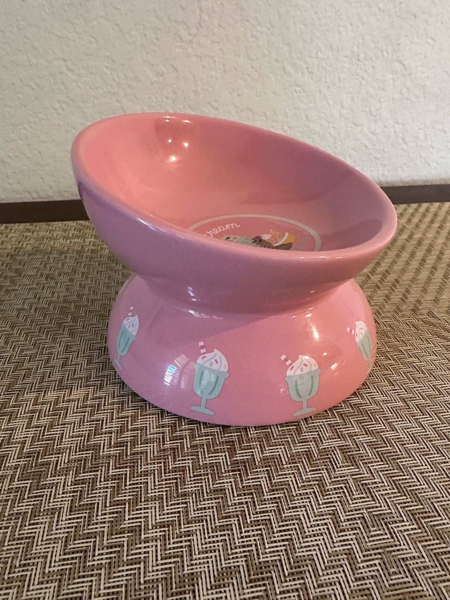 Pusheen ice cream bowl, never used, $7, no holds